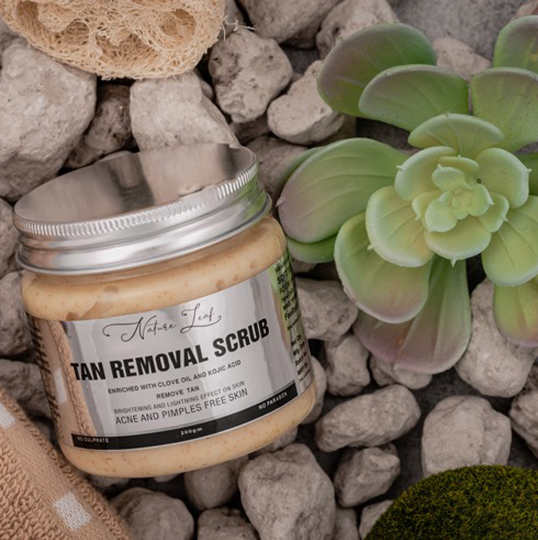 Nature Leaf Tan Removal Scrub for Exfoliation